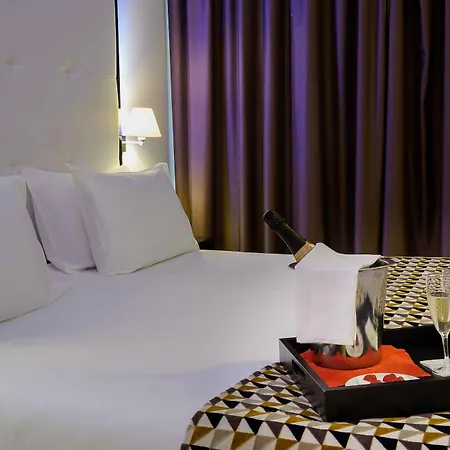 Exe Museos Otel 3*