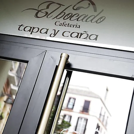 Otel Exe Museos 3*