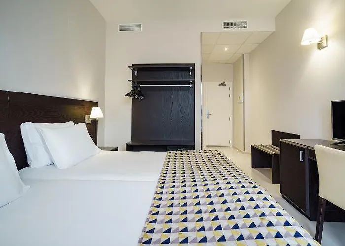 إكس مالاغا موسيوس فندق