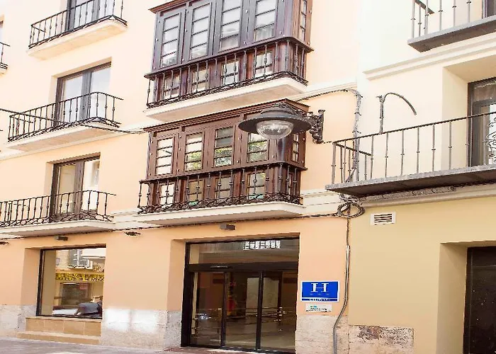 إكس مالاغا موسيوس 3* مالقة