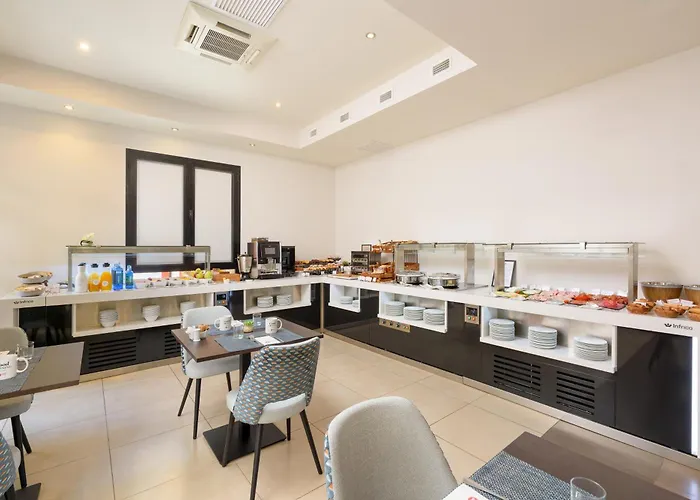 إكس مالاغا موسيوس فندق 3*