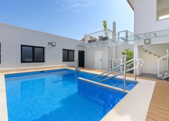 إكس مالاغا موسيوس 3*