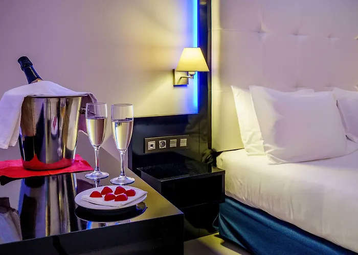 إكس مالاغا موسيوس 3* مالقة