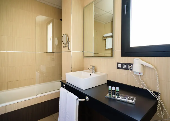 إكس مالاغا موسيوس فندق