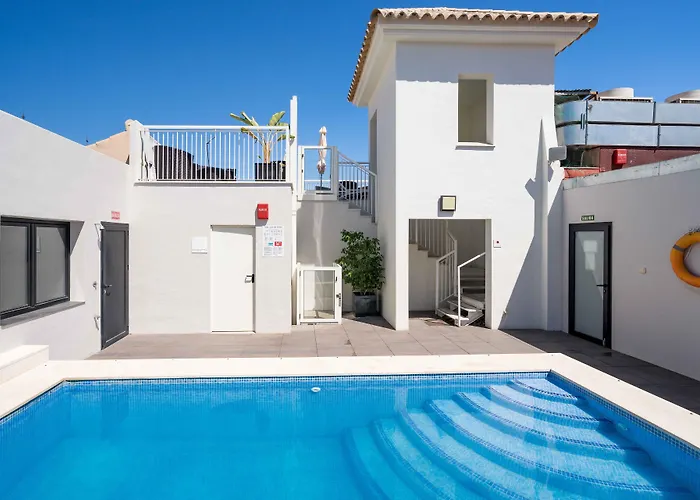 إكس مالاغا موسيوس فندق 3*