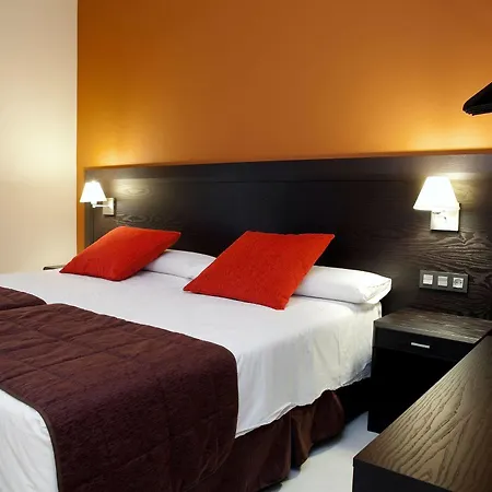 فندق Dorma Museos